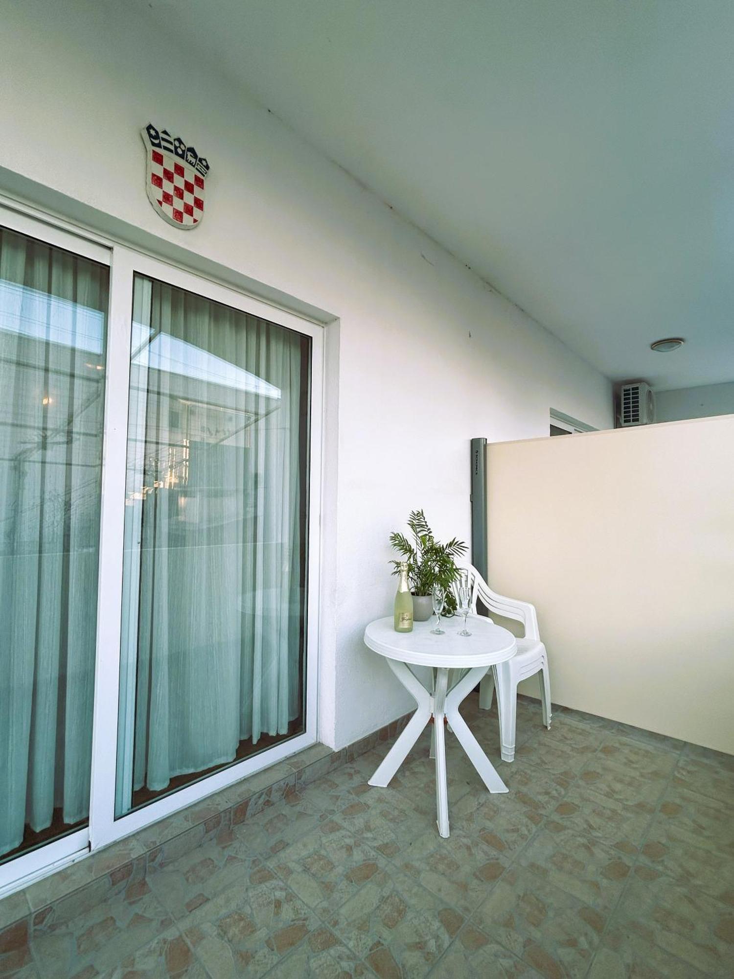 Apartments Valjan Trogir Exterior photo