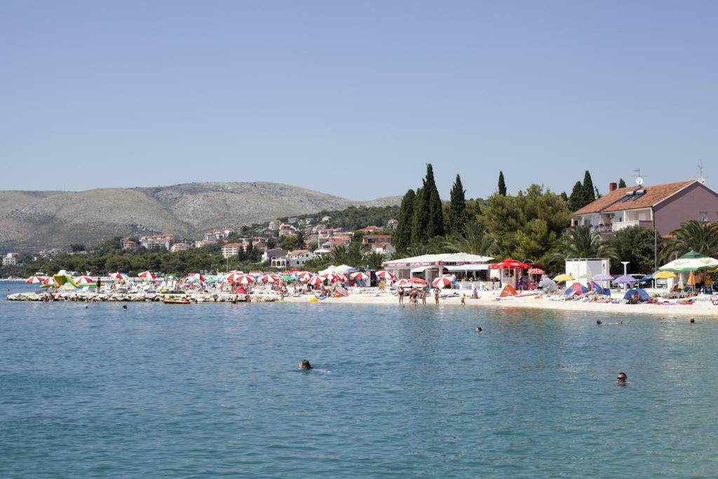 Apartments Valjan Trogir Exterior photo